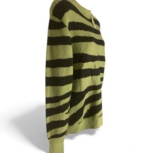 Allimay Zebra Mockneck Sweater (item#10005)